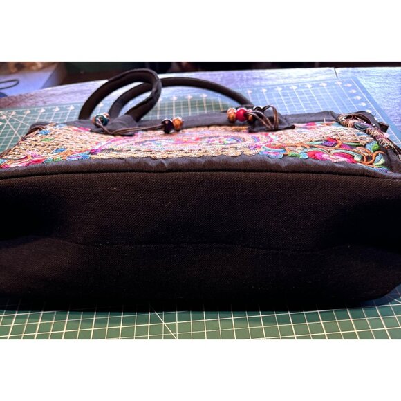 Embroidered Bohemian Handbag With Colorful Floral Pattern & Beaded Accents - Picture 3 of 4